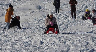 Uludağ'da günlük kayak maliyeti 5 bin lira