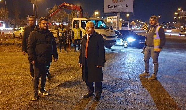 Üniversite kavşağında inceleme