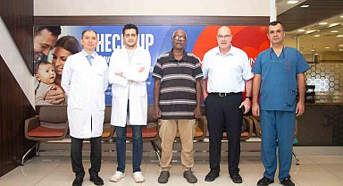 Ünlü Sudanlı Ressam, Medical Point'te sağlığına kavuştu