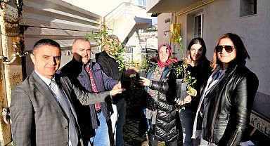 Üreticiye 2 bin 350 kuşburnu fidanı desteği
