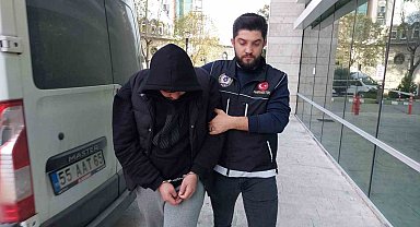 Uyuşturucu ve silahla yakalandı