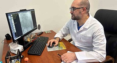 Uzmanından kalp krizi uyarısı: "Kalp krizi geçiren iki hastadan biri hastaneye bile yetişemeden hayatını kaybediyor"