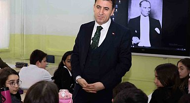 Vali Aygöl, akıllı telefon kullanımında öğrencilerin dikkatli olması istedi