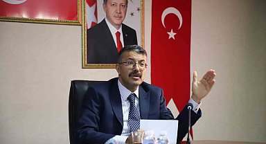 Vali Çelik'ten "100 günde Hakkari" konulu toplantı