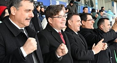 Vali Çiftçi'nin Erzurumspor sevinci