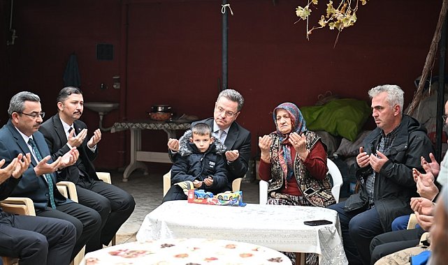 Vali Ünlü Kırkağaç'ta kamu hizmetlerini inceledi, şehit ailelerini ziyaret etti