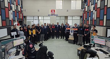 Vali Yavuz görevi başındaki personelin yeni yılını kutladı
