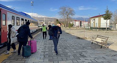 Van Gölü Ekspresi kış sezonunun ilk seferine başladı