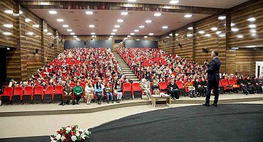 Van'da 'Çocuk İstismarının Önlenmesinde Ailenin Rolü' söyleşi düzenlendi