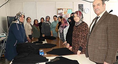 Van'da dikiş makineleri Gazze için çalışıyor