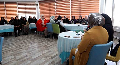 Van'da "ihlas ve samimiyet" konulu söyleşi düzenlendi