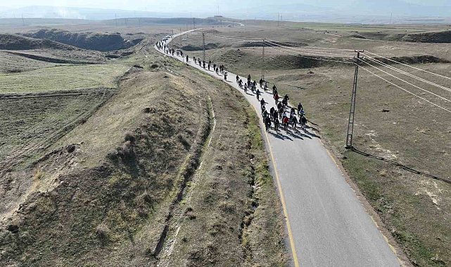 Van'da "PedalVan" projesiyle sağlıklı yaşam bisiklet turu düzenlendi