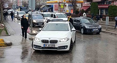 Yağmur sonrası kent merkezinde trafik sıkıştı