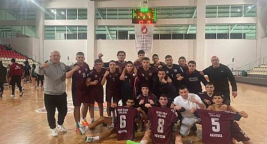 Yakın Doğu Koleji Erkek Hentbol Takımı, KKTC şampiyonu oldu