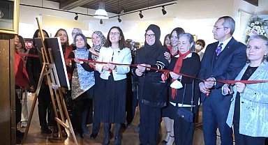 Yalova'da 100. Yıl 100 Eser Karma Sergisi açıldı