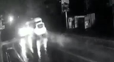Yalova'da 6 kişinin yaralandığı trafik kazası kamerada
