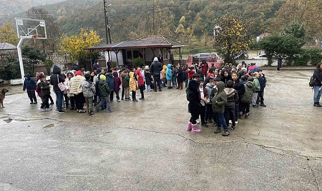 Yalova'nın Armutlu ilçesinde okullar tatil edildi