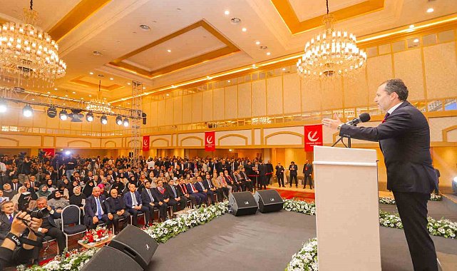 Yeniden Refah Partisi belediye başkan adaylarını tanıttı