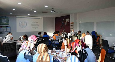 Yeşim Grup'ta farkındalık çemberi atölyesi