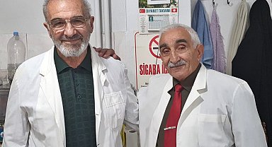 Yılların eskitemediği dostluk: 60 yıllık mesleklerini aynı iş yerinde şevkle yapıyorlar