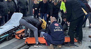 Yolun karşısına geçmek isteyen yayaya otomobil çarptı