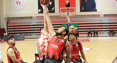 YOSK, evinde Gaziantep'e farklı yenildi