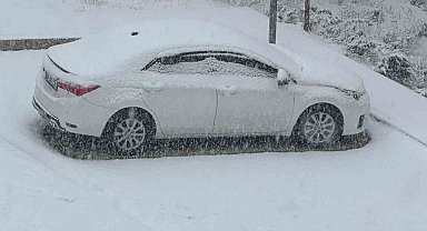 Yüksekova'da yoğun kar yağışı