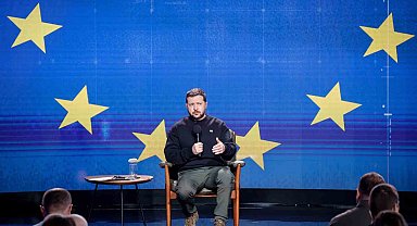 Zelenskiy: "Önümüzdeki yıl 1 milyon dron üreteceğiz"