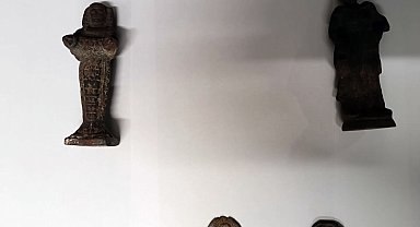 13. yüzyıla ait heykelleri 1 milyon dolara satamadan yakalandı