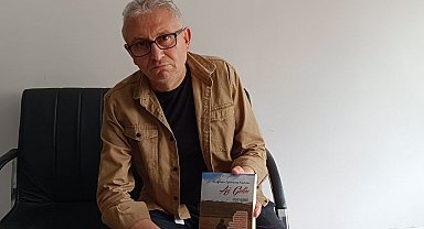 5 kitap yazan gardiyan sahneye hazırlanıyor