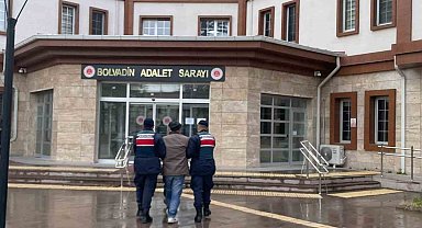8 yıl 15 ay 7 gün hapis cezası ile aranan şahsı jandarma yakaladı
