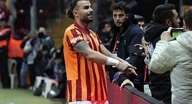 Abdülkerim Bardakcı'dan 5. gol