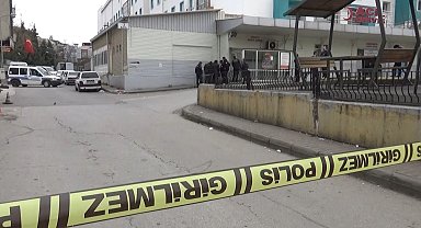 Acil girişine bırakılan çanta bomba paniğine yol açtı