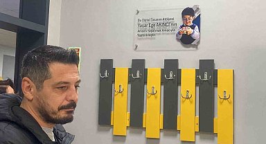 Acılı babaya öğretmen arkadaşlarından ağlatan sürpriz