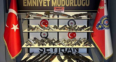 Adana'da 65 ruhsatsız silah ele geçirildi, 21 kişi tutuklandı