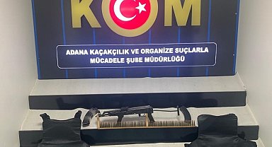 Adana'da polis evde uzun namlulu silah ve çelik yelek ele geçirdi