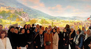 Adım adım Bursa'yı gezdiler