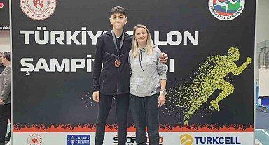 Afyonlu sporcu uzun atlamada Türkiye üçüncüsü oldu