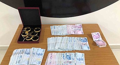 Ağlarına düşürdükleri vatandaşı dolandıran sahte jandarmalar yakayı ele verdi