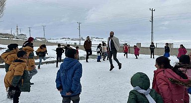 Ağrı'da öğrenciler "Dönem Sonu Faaliyet Haftası"nda hem eğlendi hem öğrendi
