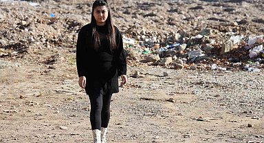 Ailesini ve kızını depremde kaybetti, eşi ve diğer çocuğu ile hayata tutunuyor