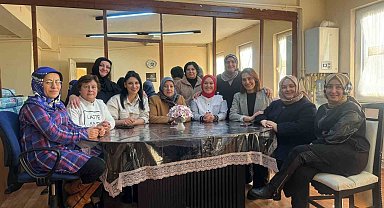 Ak kadınlardan Elden Ele Derneği'ne ziyaret