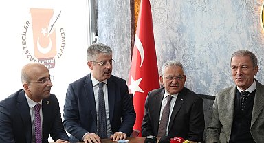 Akar ve Büyükkılıç'tan gazetecilere "10 Ocak" ziyareti
