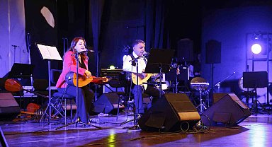 AKM'de Erdal-Mercan Erzincan'dan türkü gecesi