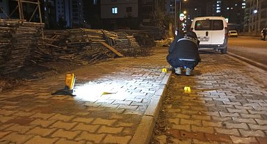 Alacak verecek kavgası kanlı bitti: 2 yaralı
