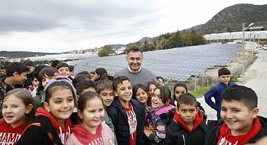 Alanya Belediyesi Güneş Enerji Santrali öğrencileri ağırladı
