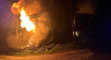 Alanya'da iki katlı evdeki yangın söndürüldü