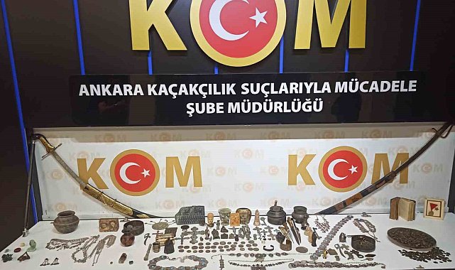 Ankara'da 3 bin 759 adet tarihi obje ve 63 sikke ele geçirildi