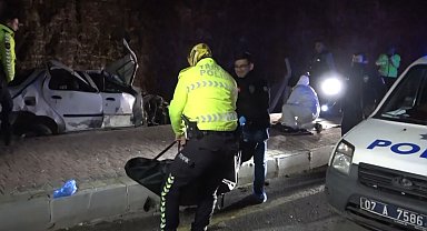 Antalya'da alkollü sürücünün kullandığı otomobil takla attı: 2 ölü, 3 yaralı