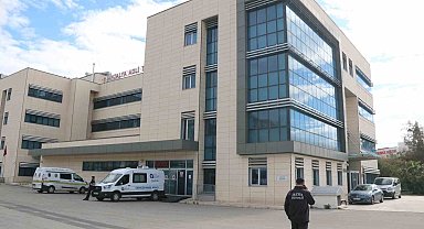 Antalya'da korkunç cinayet: 3 çocuk annesi kadını 17 yerinden bıçaklayarak öldürdü